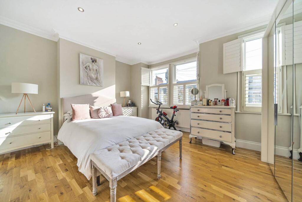 Rowallan Road, SW66 AG
