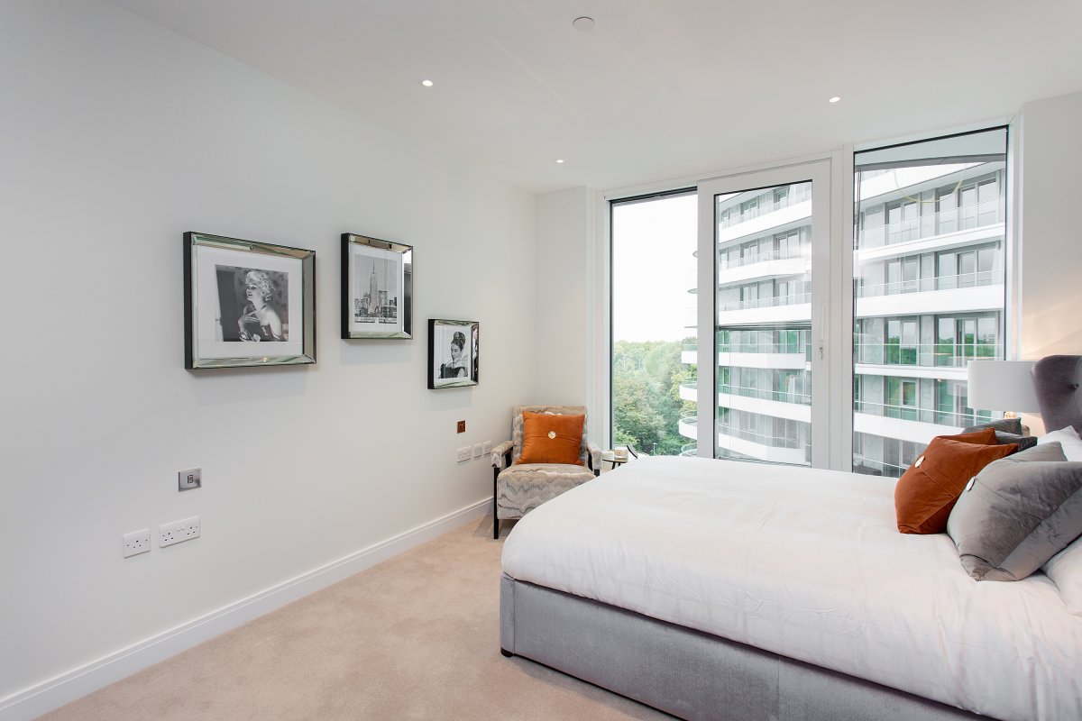 Queenstown Road, SW8 3QQ