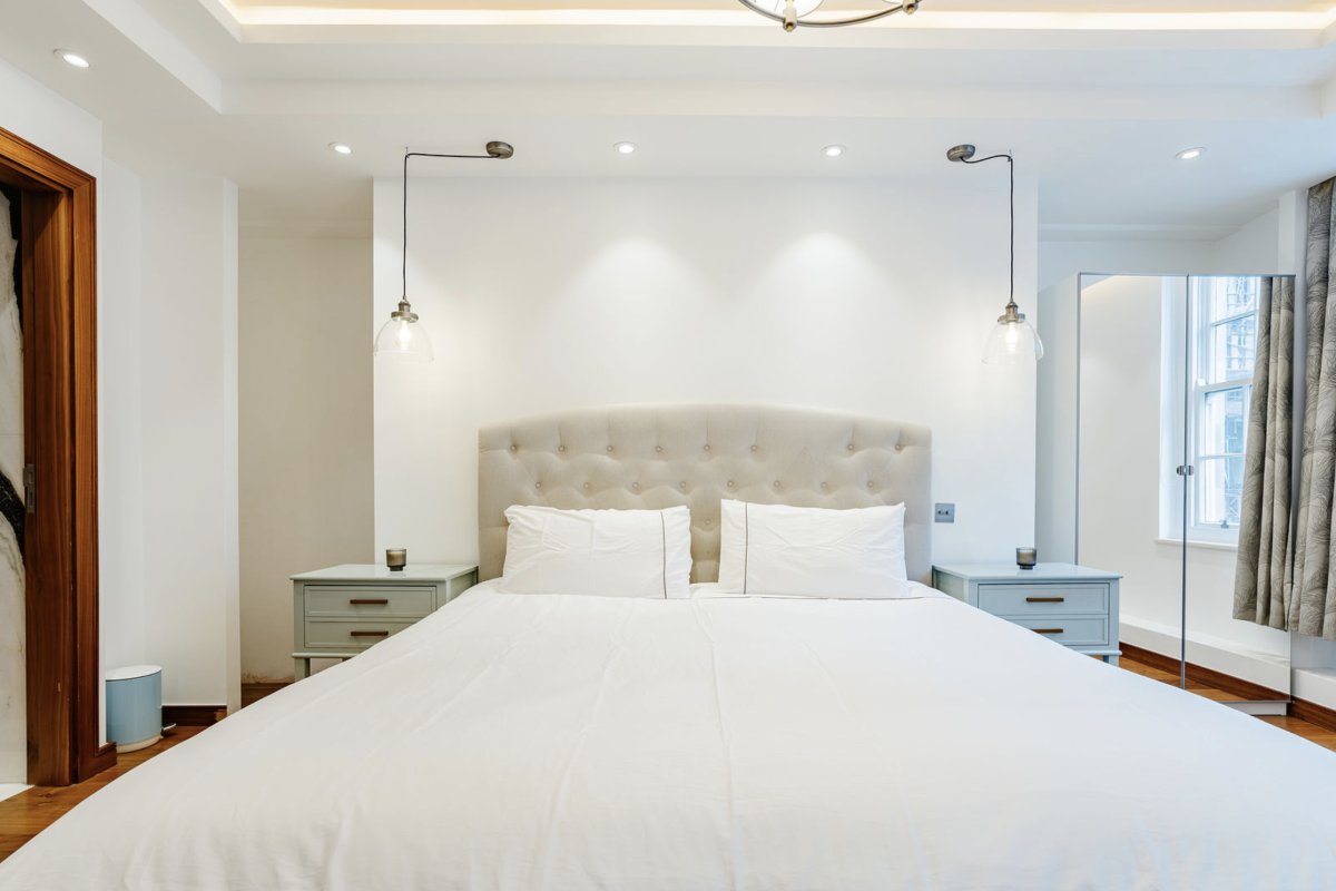Upper Grosvenor St, W1K 2NG