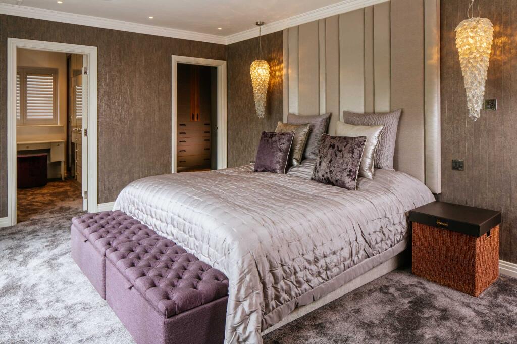 Windmill Lodge, EN5 3HX
